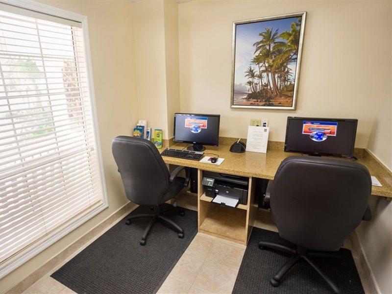 Hampton By Hilton Grand Cayman Seven Mile Beach Джордж Таун Екстериор снимка